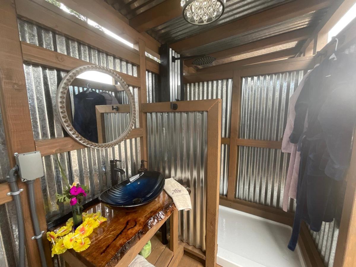 Tiki Cabana Hotel Хауаян Оушън Вю Екстериор снимка